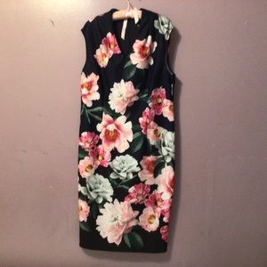#6. Ladies pencil navy floral dress